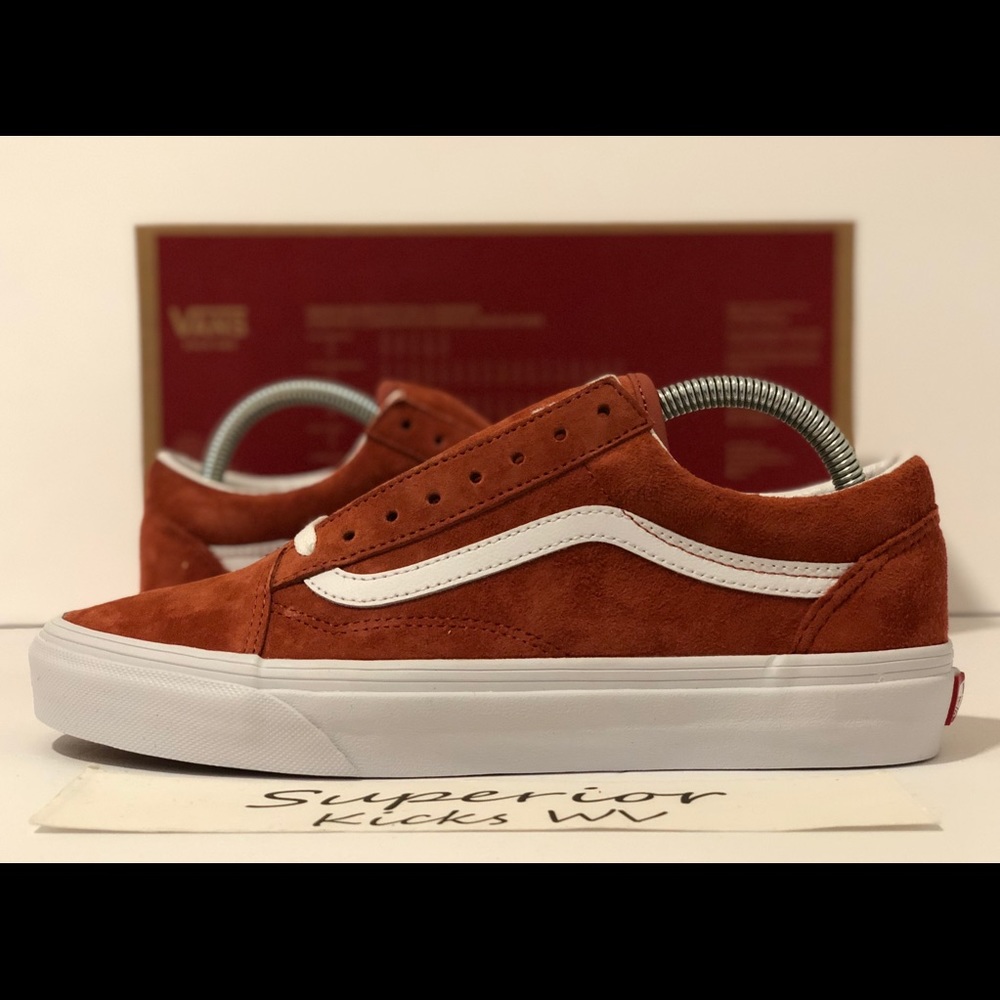 Vans Old Skool Suede Low Top Sneakers in Rust Brown